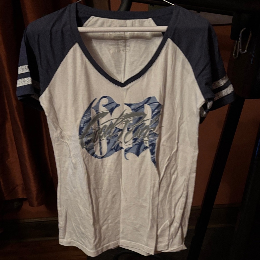 Casual V-Neck Short Sleeve Tee - Navy and White